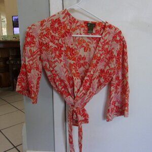 FEI SIZE 0 SILKY FLORAL WRAP BLOUSE